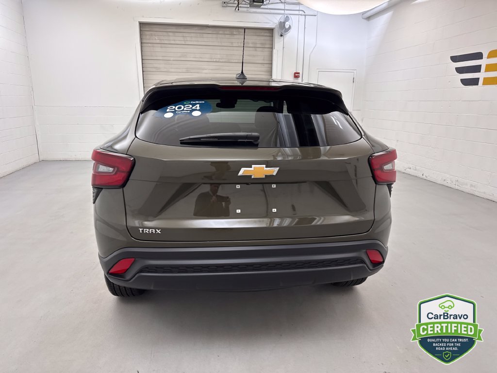 Certified 2024 Chevrolet Trax LS FWD image 5
