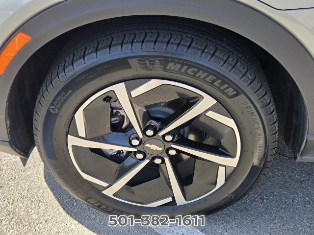 Used 2025 Chevrolet Equinox EV LT FWD image 19