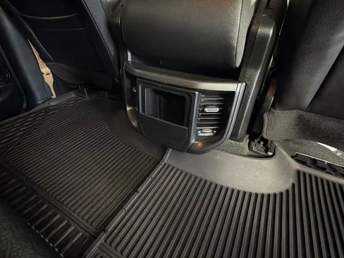 Used 2020 RAM 1500 Big Horn AWD/4WD image 30