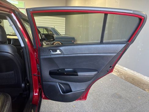 Used 2019 Kia Sportage EX w/ EX Technology Package image 15