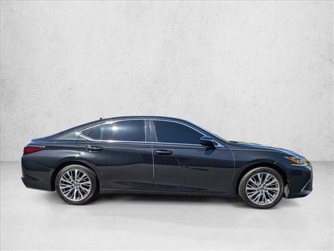 Used 2019 Lexus ES 350 w/ Premium Package FWD image 4