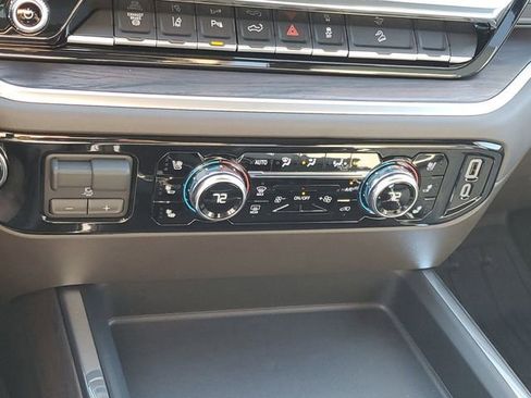 New 2026 GMC Sierra 3500 SLT w/ SLT Premium Package image 18