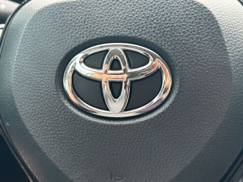 Used 2021 Toyota RAV4 XLE w/ Convenience Package AWD/4WD image 37