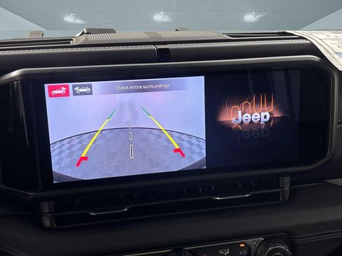 New 2026 Jeep Wrangler Unlimited Sahara AWD/4WD image 20