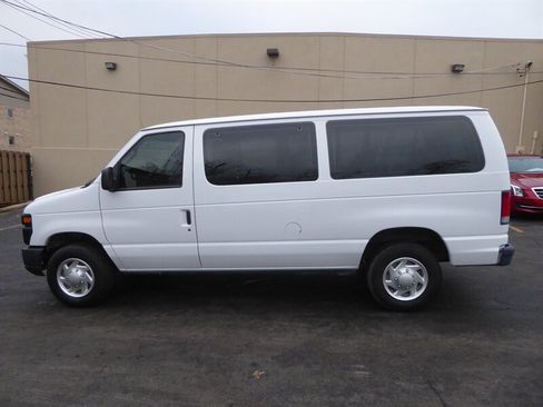 Used 2013 Ford E-350 and Econoline 350 XL image 4