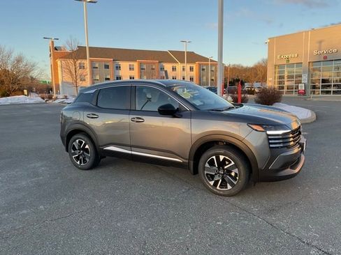 New 2026 Nissan Kicks SV w/ SV Premium Package AWD/4WD image 1