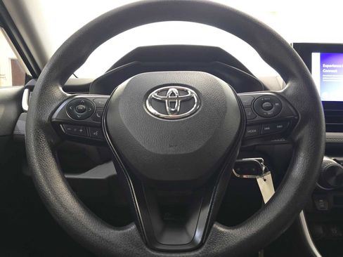 Certified 2023 Toyota RAV4 LE AWD/4WD image 11