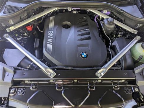 Used 2026 BMW X5 xDrive40i w/ M Sport Package AWD/4WD image 18