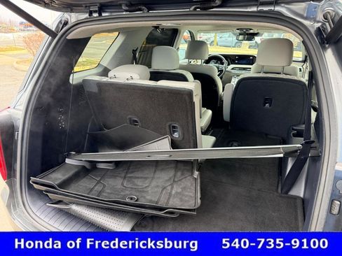 Used 2022 Hyundai Palisade Limited w/ Winter Package image 29