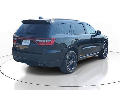 Used 2023 Dodge Durango GT w/ Blacktop Package AWD/4WD image 4