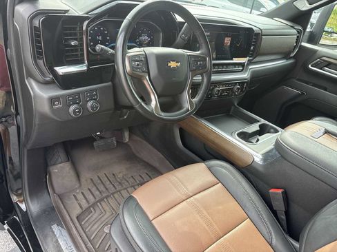 Used 2024 Chevrolet Silverado 2500 High Country w/ LPO, Dark Essentials Package AWD/4WD image 10