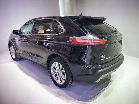 Used 2021 Ford Edge Titanium image 24