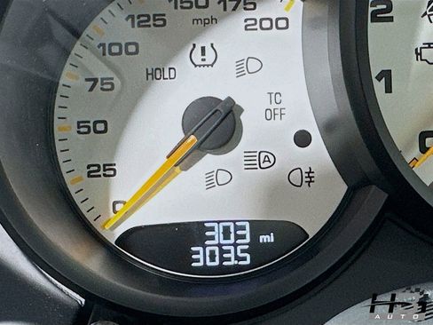 Used 2025 Porsche 718 Cayman GT4 RS image 11