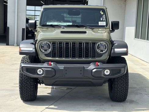 New 2026 Jeep Wrangler Unlimited Rubicon AWD/4WD image 7