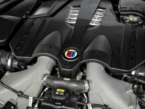 Used 2021 BMW ALPINA B7 xDrive image 52