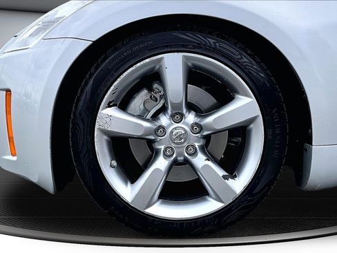 Used 2008 Nissan 350Z Enthusiast w/ Aerodynamics Pkg RWD image 28