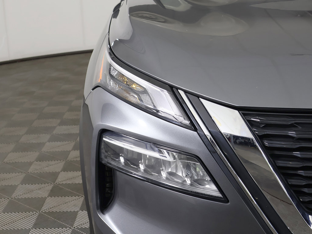 Used 2023 Nissan Rogue S AWD/4WD image 10