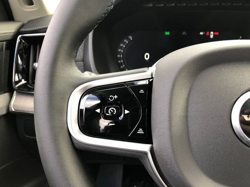 New 2026 Volvo XC90 B6 Ultra image 22