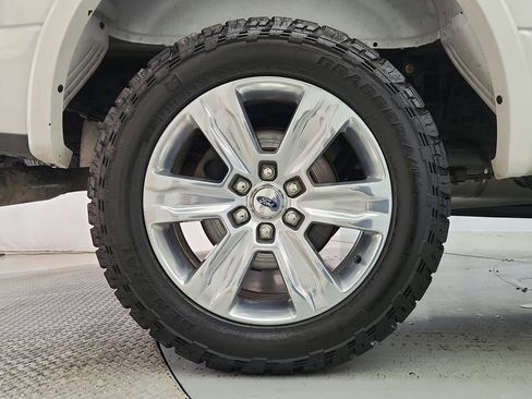 Used 2018 Ford F150 Platinum w/ Equipment Group 701A Luxury image 48