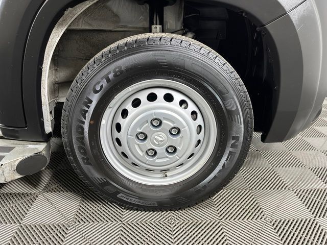Used 2025 RAM ProMaster 2500 w/ U-Haul Equipment Group FWD image 9