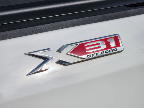 Used 2019 GMC Sierra 1500 SLT image 14