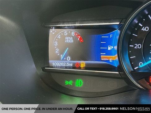 Used 2017 Ford Explorer XLT w/ Equipment Group 202A image 12