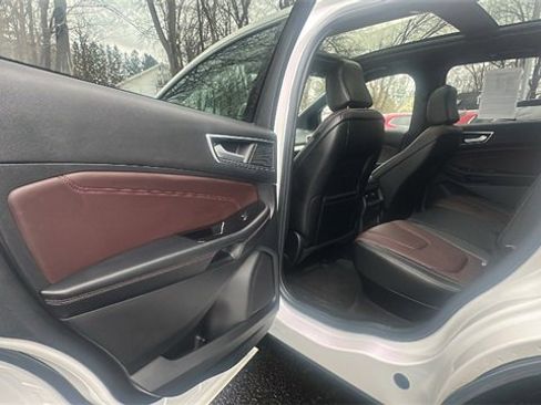 Used 2020 Ford Edge Titanium w/ Equipment Group 301A image 35