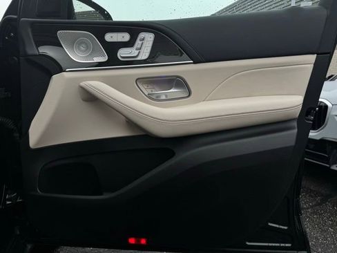 Used 2025 Mercedes-Benz GLE 580 4MATIC image 15