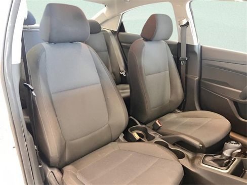 Used 2021 Hyundai Accent SE image 10