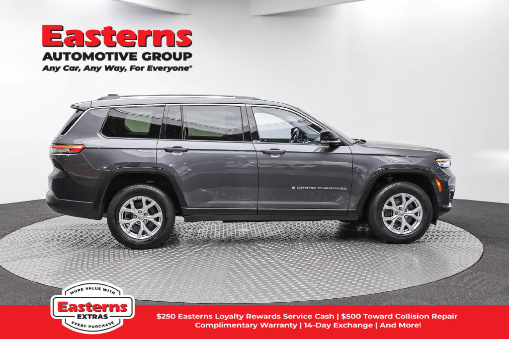 Used 2022 Jeep Grand Cherokee L Limited AWD/4WD image 5