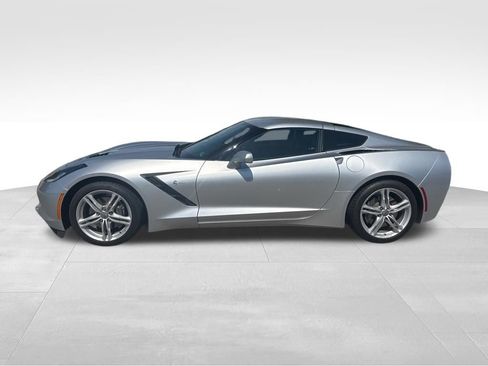 Used 2017 Chevrolet Corvette Stingray Coupe w/ 3LT Preferred Equipment Group RWD image 2