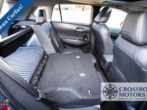 Used 2022 Toyota Corolla Cross XLE w/ Convenience Package image 27
