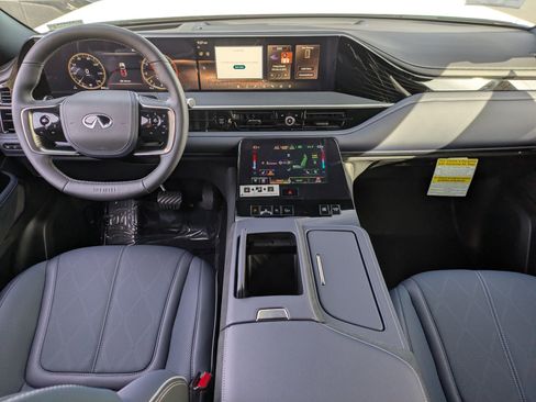 New 2026 INFINITI QX80 4WD image 12