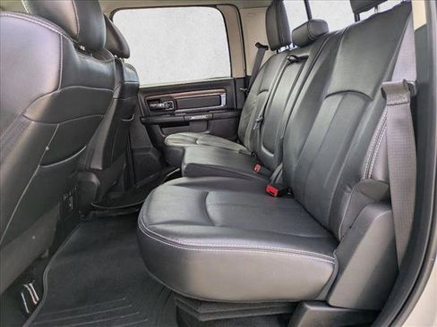Used 2018 RAM 2500 Laramie w/ Convenience Group AWD/4WD image 17