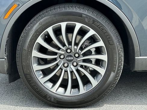 Used 2022 Lincoln Aviator Reserve RWD image 28