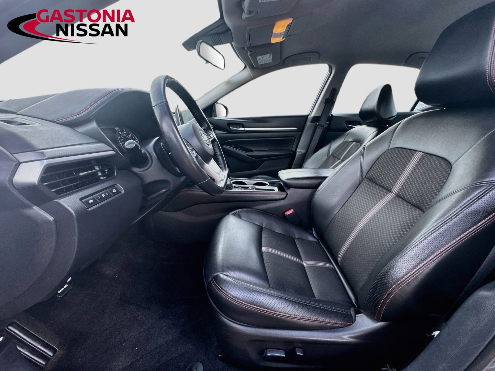 Used 2025 Nissan Altima 2.5 SR FWD image 26