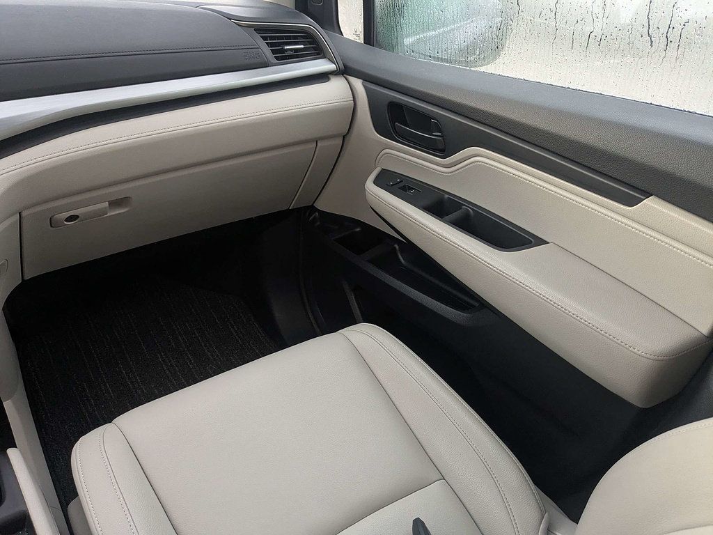 Used 2025 Honda Odyssey EX-L image 18