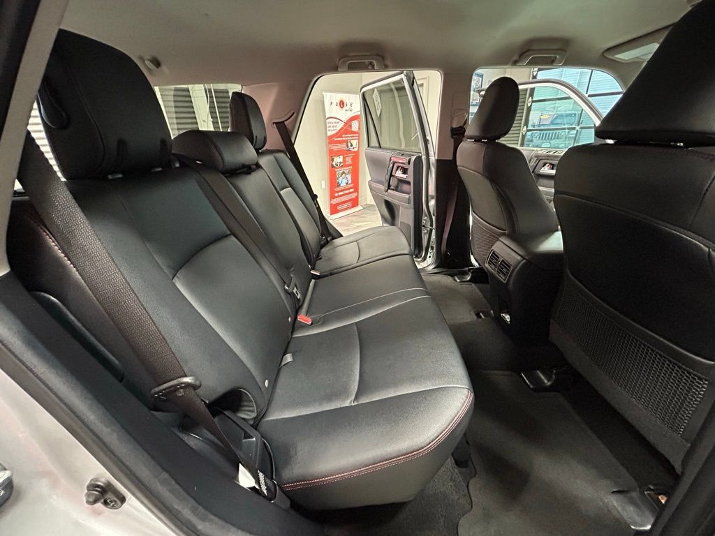 Used 2024 Toyota 4Runner TRD Off-Road Premium AWD/4WD image 47