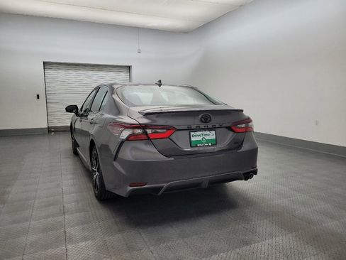 Used 2023 Toyota Camry SE image 6