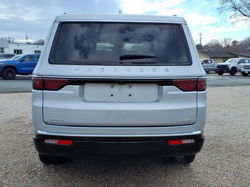 Used 2022 Jeep Wagoneer Series II w/ Premium Group I image 16