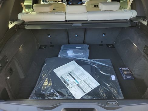 New 2026 BMW X5 xDrive40i w/ M Sport Package image 6