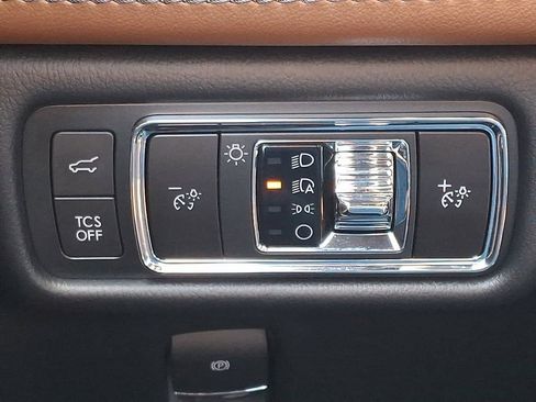 Certified 2022 Lincoln Nautilus Reserve image 27