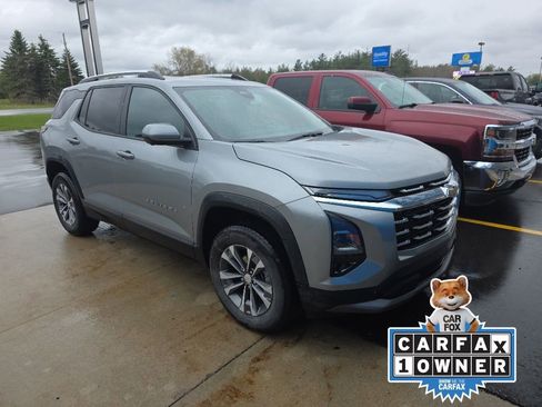 Used 2025 Chevrolet Equinox LT w/ Convenience Package II AWD/4WD image 2