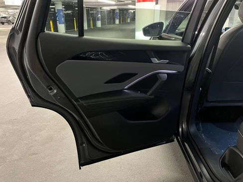 New 2026 Volkswagen Tiguan SE R-Line image 22