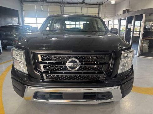 Used 2022 Nissan Titan SV AWD/4WD image 9