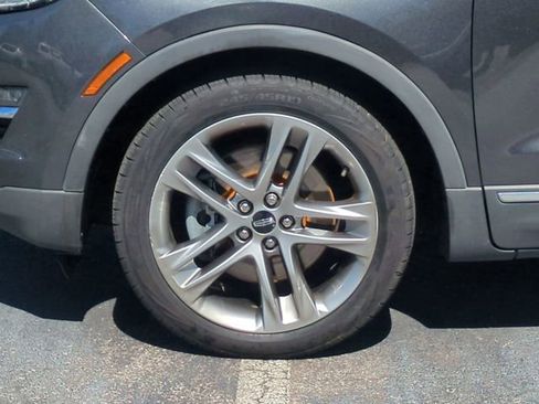 Used 2019 Lincoln MKC Reserve w/ MKC Climate Package image 10