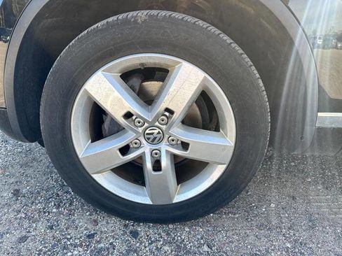 Used 2013 Volkswagen Touareg VR6 AWD/4WD image 11