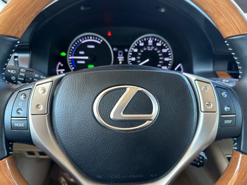 Used 2014 Lexus ES 300h w/ Luxury Package w/Bamboo Trim FWD image 25