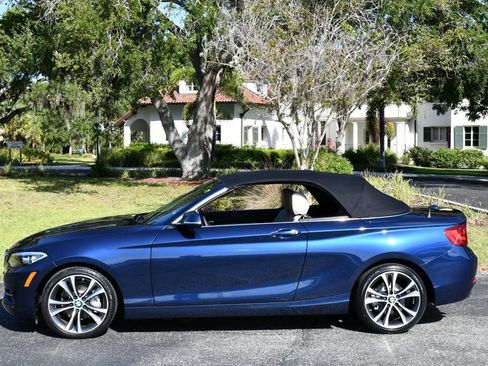 Used 2017 BMW 230i xDrive Convertible AWD/4WD image 32