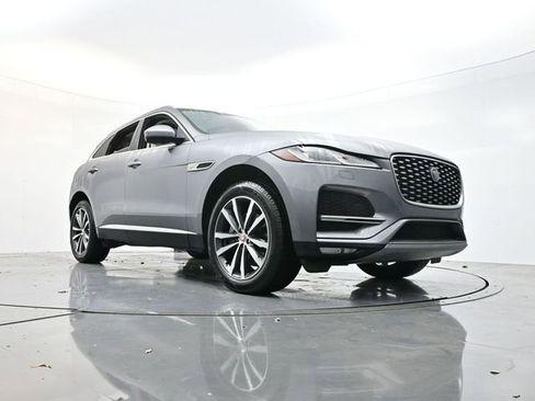 Used 2023 Jaguar F-PACE S image 29